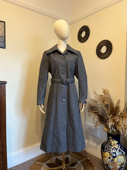 Vintage 1970s Tailored Wool Coat