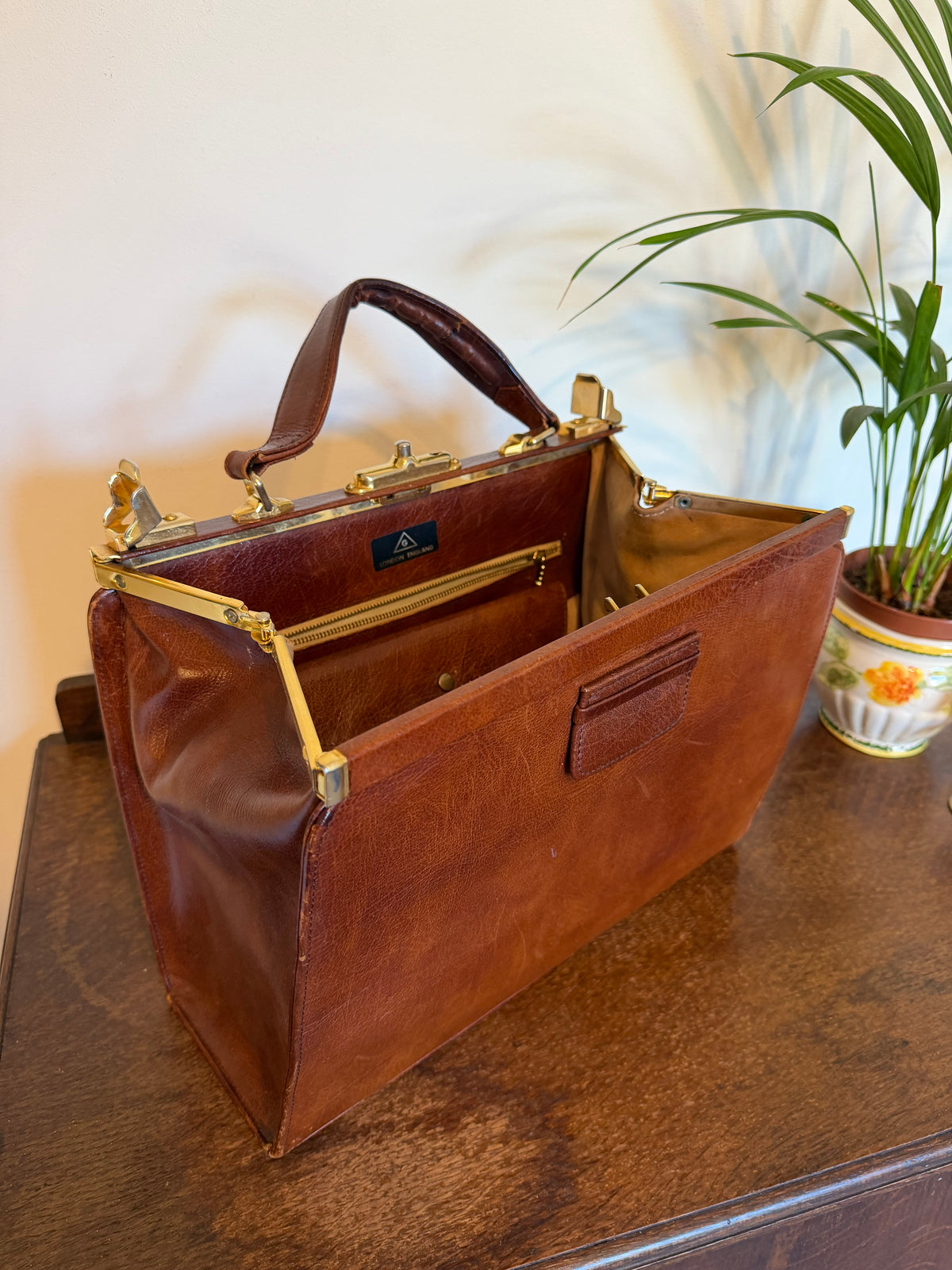 Vintage 1960s Brown Leather Structured Doctor Bag