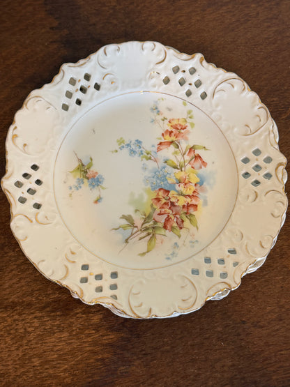 Vintage 1950s Set of 4 Vintage Reticulated Floral Dessert Plates