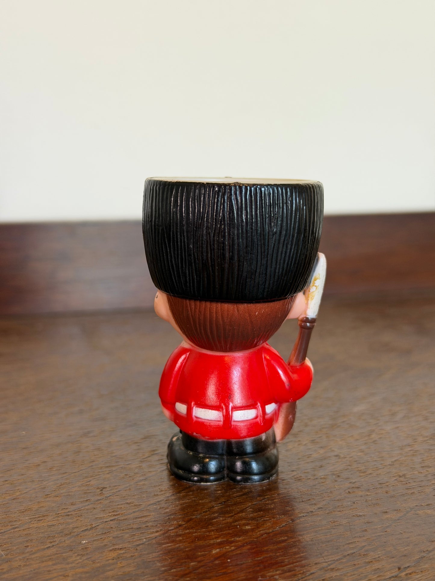 Vintage 1960s Novelty London Guardsman Egg Cup