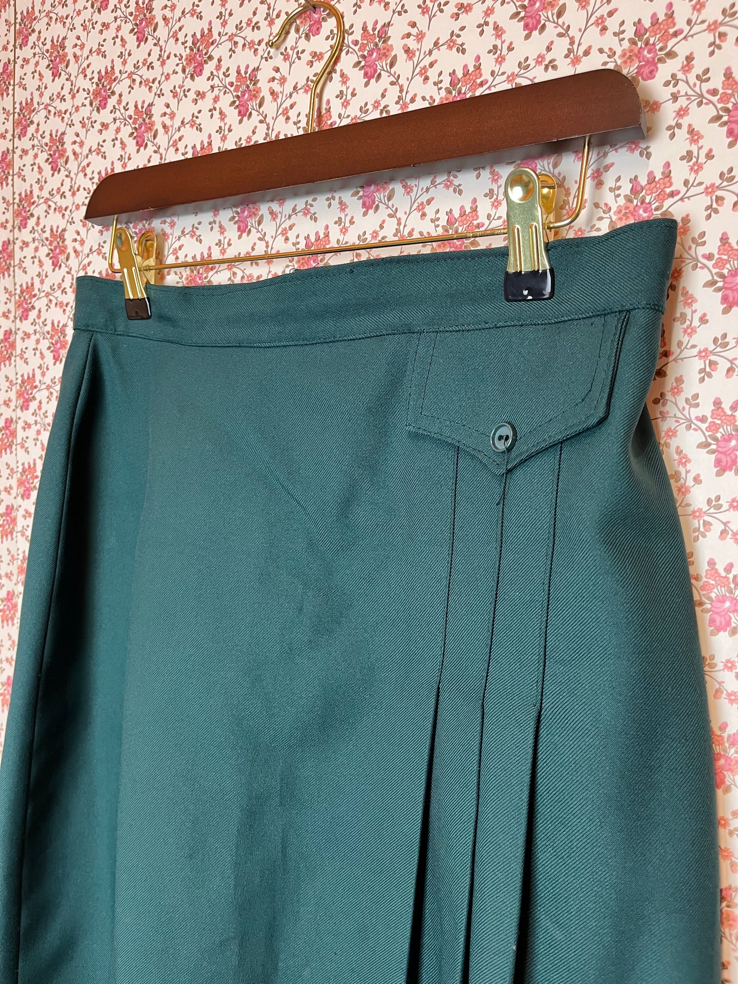 Vintage 1970s Dark Green Pleat Detail Midi Skirt