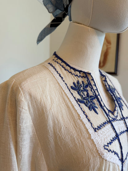 Vintage 1970s Indian Cotton Hand Embroidered Folk Blouse - Size Medium