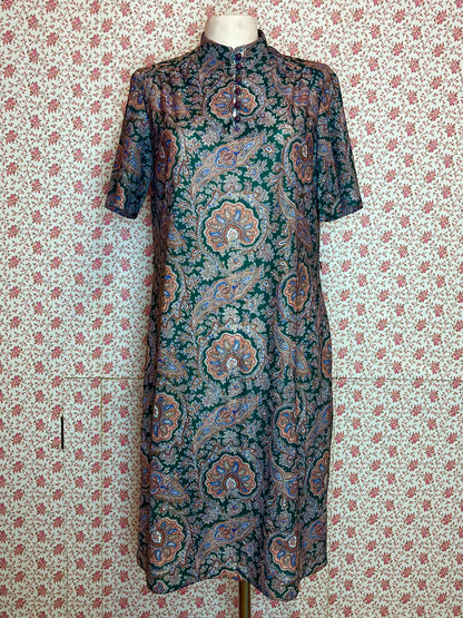 Vintage 1970s Joan Curtis Paisley Shift Dress