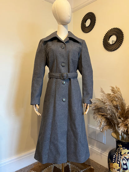 Vintage 1970s Tailored Wool Coat
