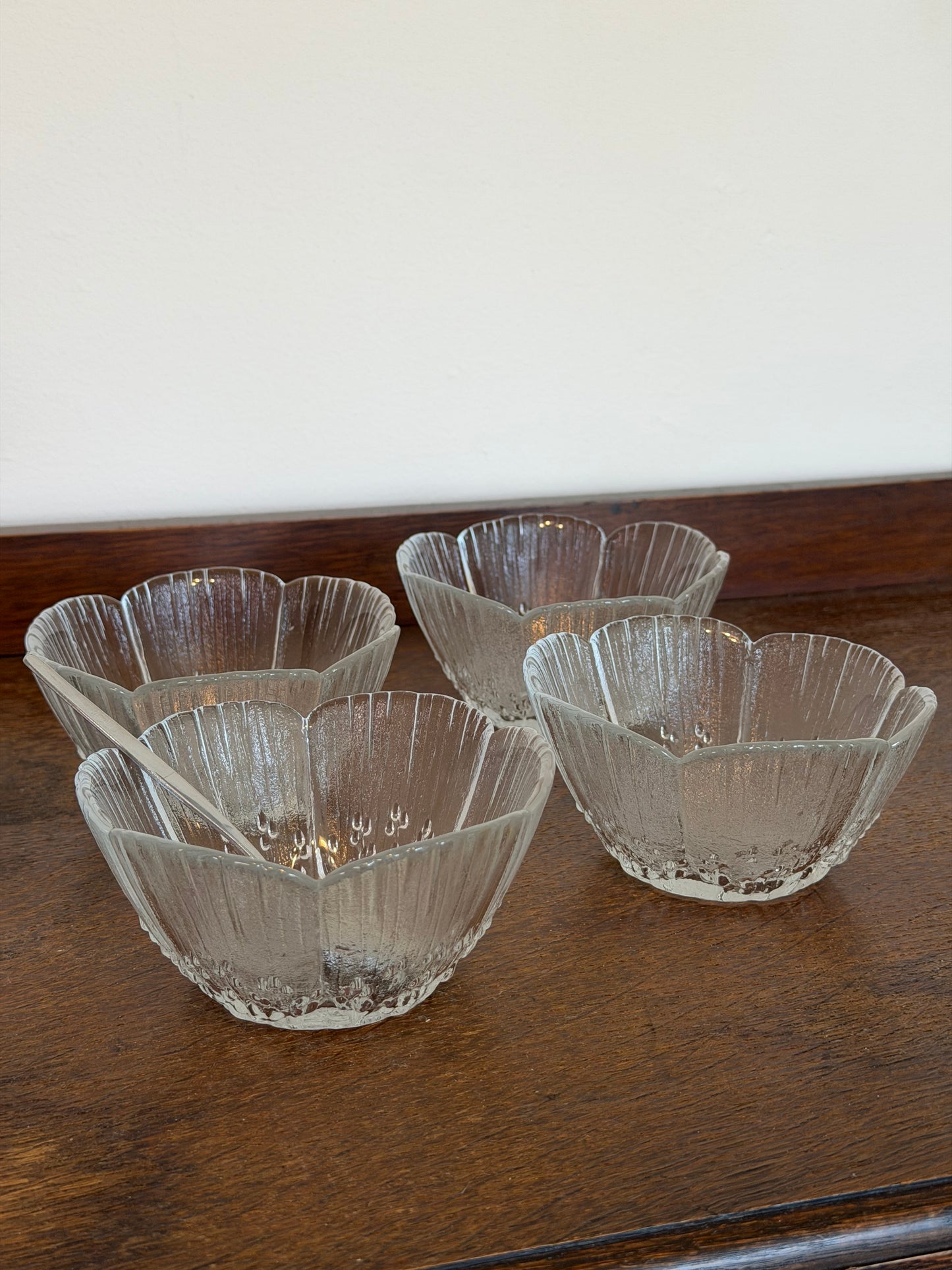 Set of 4 Vintage Frosted Petal Glass Dessert Bowls