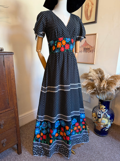Vintage 1970s Folk Floral Cotton Maxi Dress - Size Small/Medium