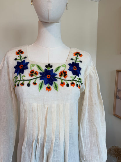Vintage 1970s Embroidered Cotton Floral Peasant Blouse - Size Medium