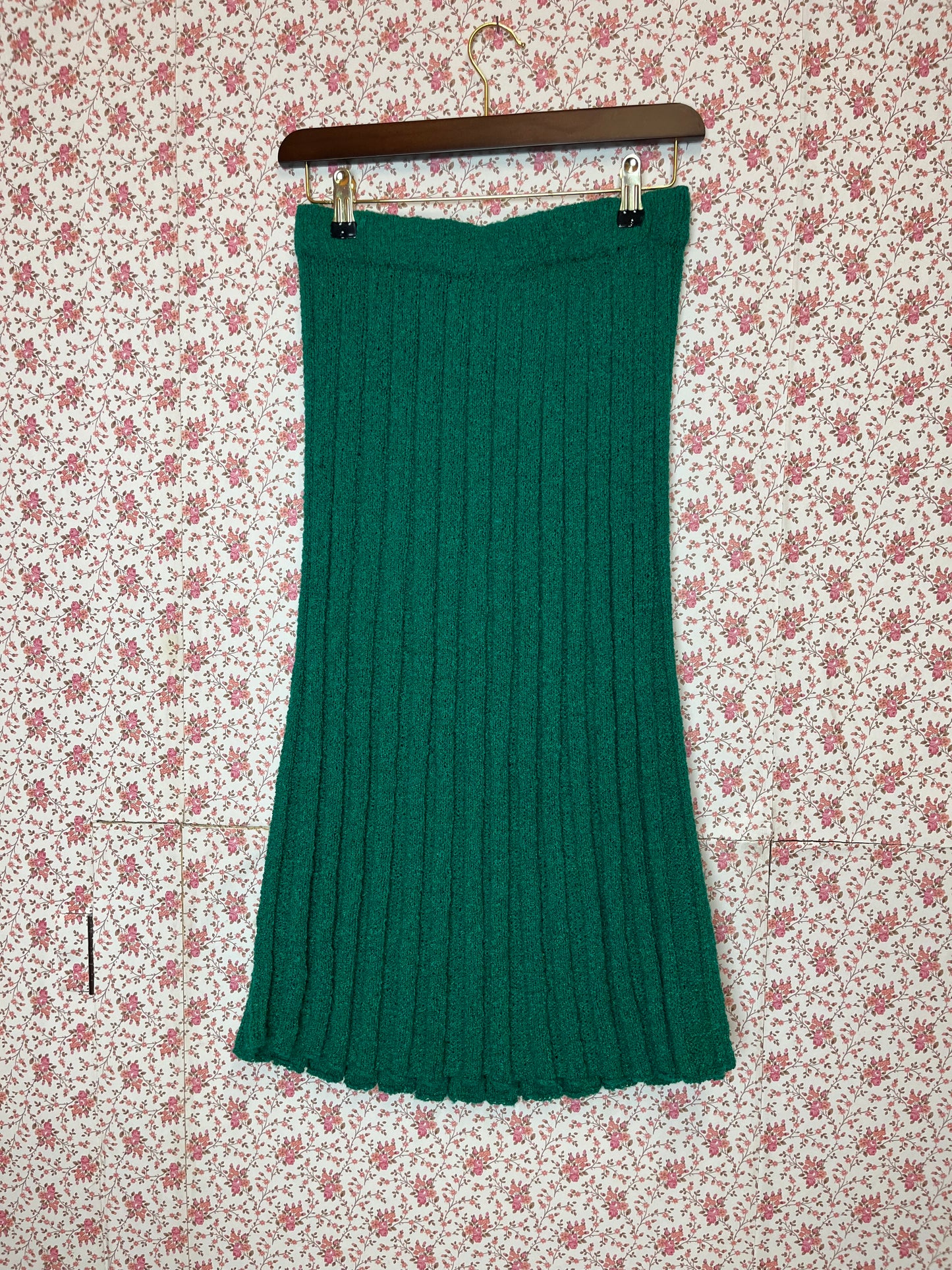 Vintage 1960s Green Ribbed Knitted Top & Skirt 2 Piece