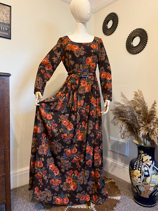 Vintage 1970s Rose Printed Scoop Neck Maxi Dress