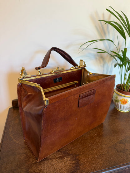 Vintage 1960s Brown Leather Structured Doctor Bag