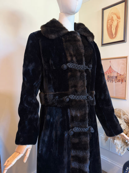 Vintage 1970s Dark Brown Faux Fur Trim Coat - Size Medium