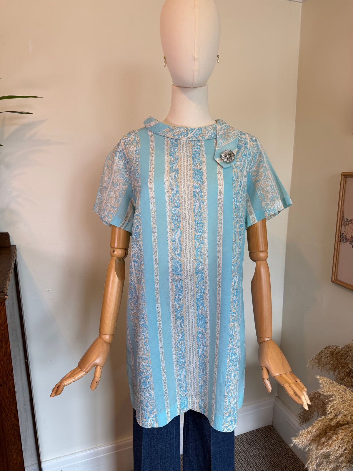 Vintage 1960s Handmade Blue Paisley Stripe Mini Dress - Size Medium
