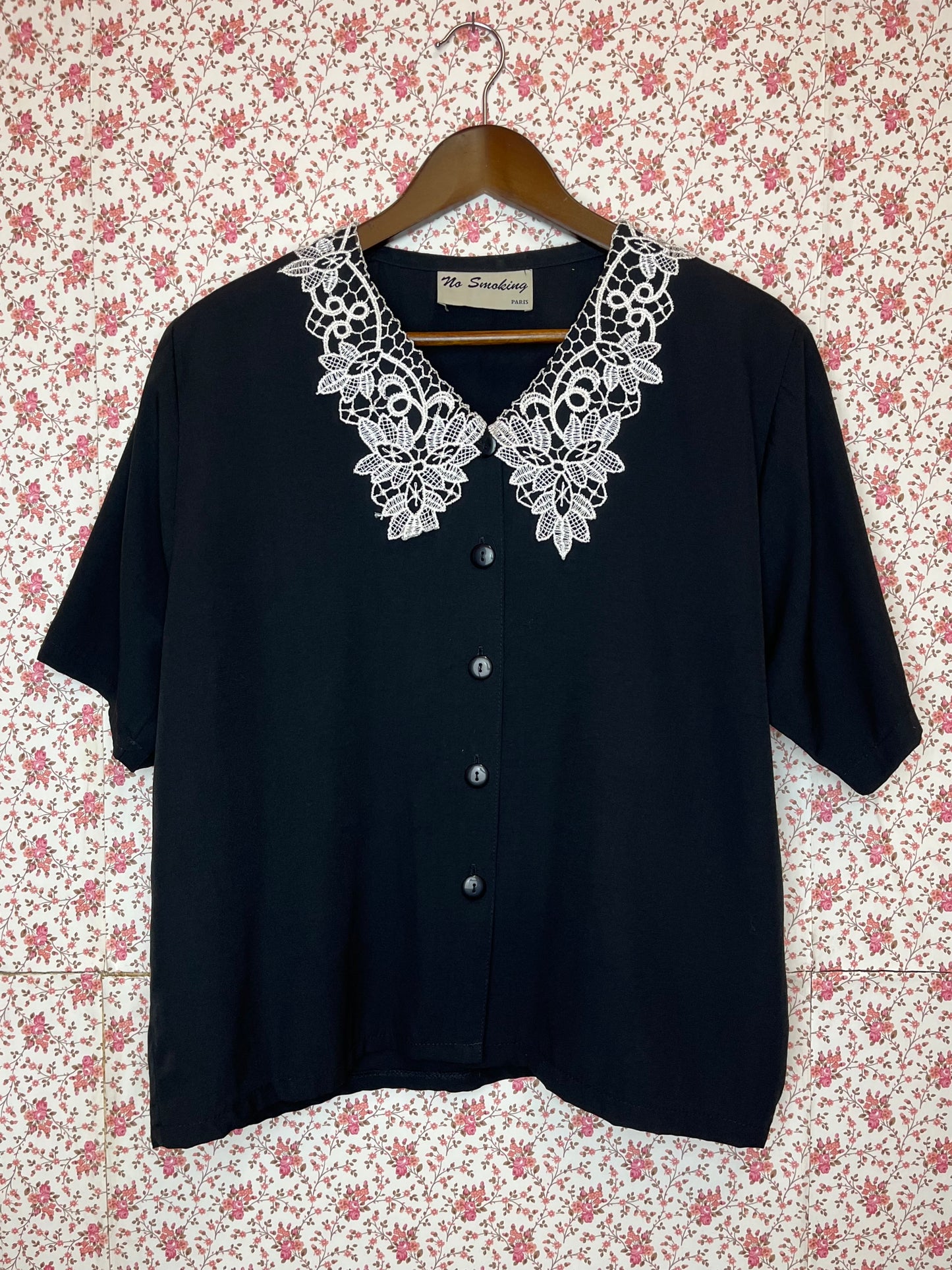 Vintage Appliqué Lace Black Short Sleeve Shirt