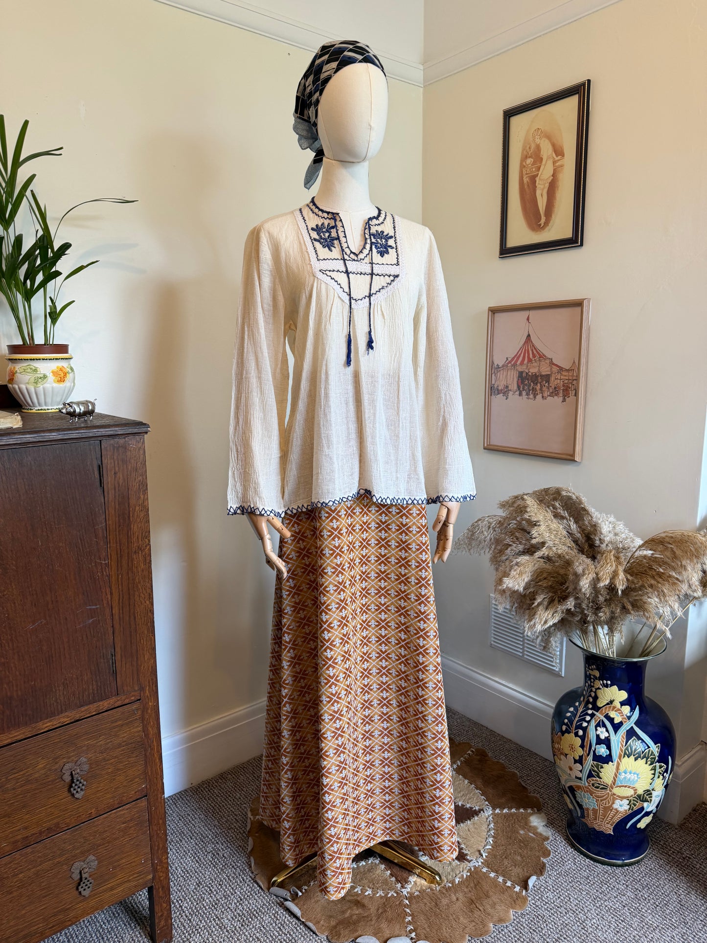 Vintage 1970s Indian Cotton Hand Embroidered Folk Blouse - Size Medium