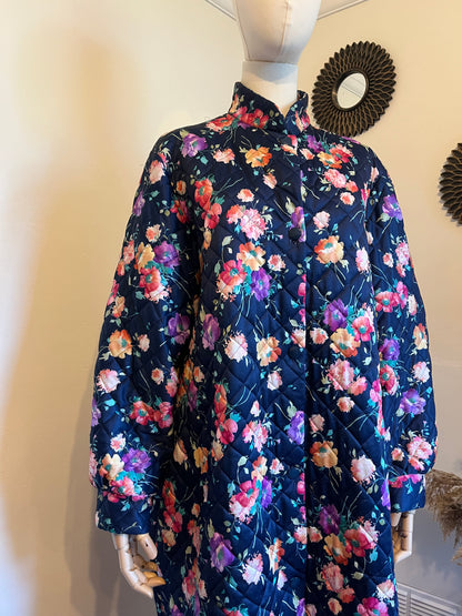 Vintage 1960s Quilted Floral House Coat