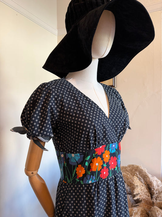 Vintage 1970s Folk Floral Cotton Maxi Dress - Size Small/Medium