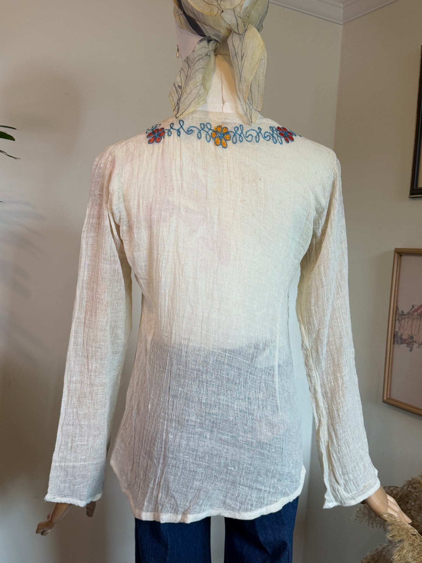 Vintage 1970s White Embroidered Cotton Folk Blouse - Size Small