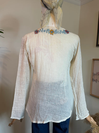 Vintage 1970s White Embroidered Cotton Folk Blouse - Size Small