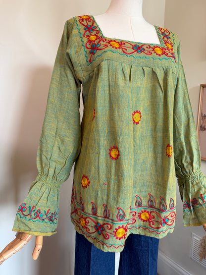 Vintage 1970s Green Cotton Embroidered Boho Tunic Top - Size Medium