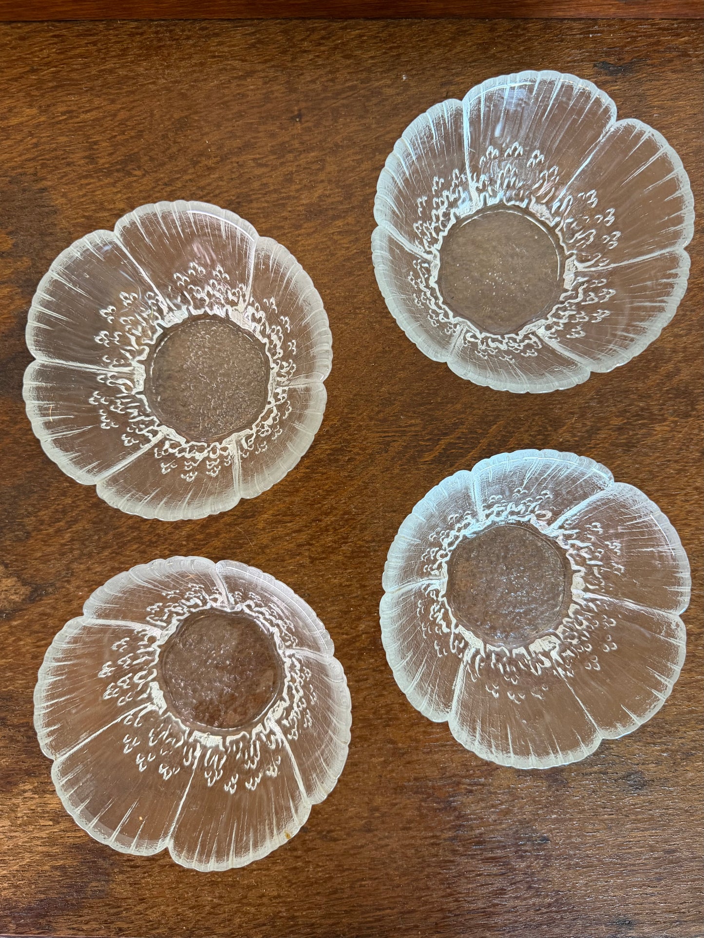 Set of 4 Vintage Frosted Petal Glass Dessert Bowls