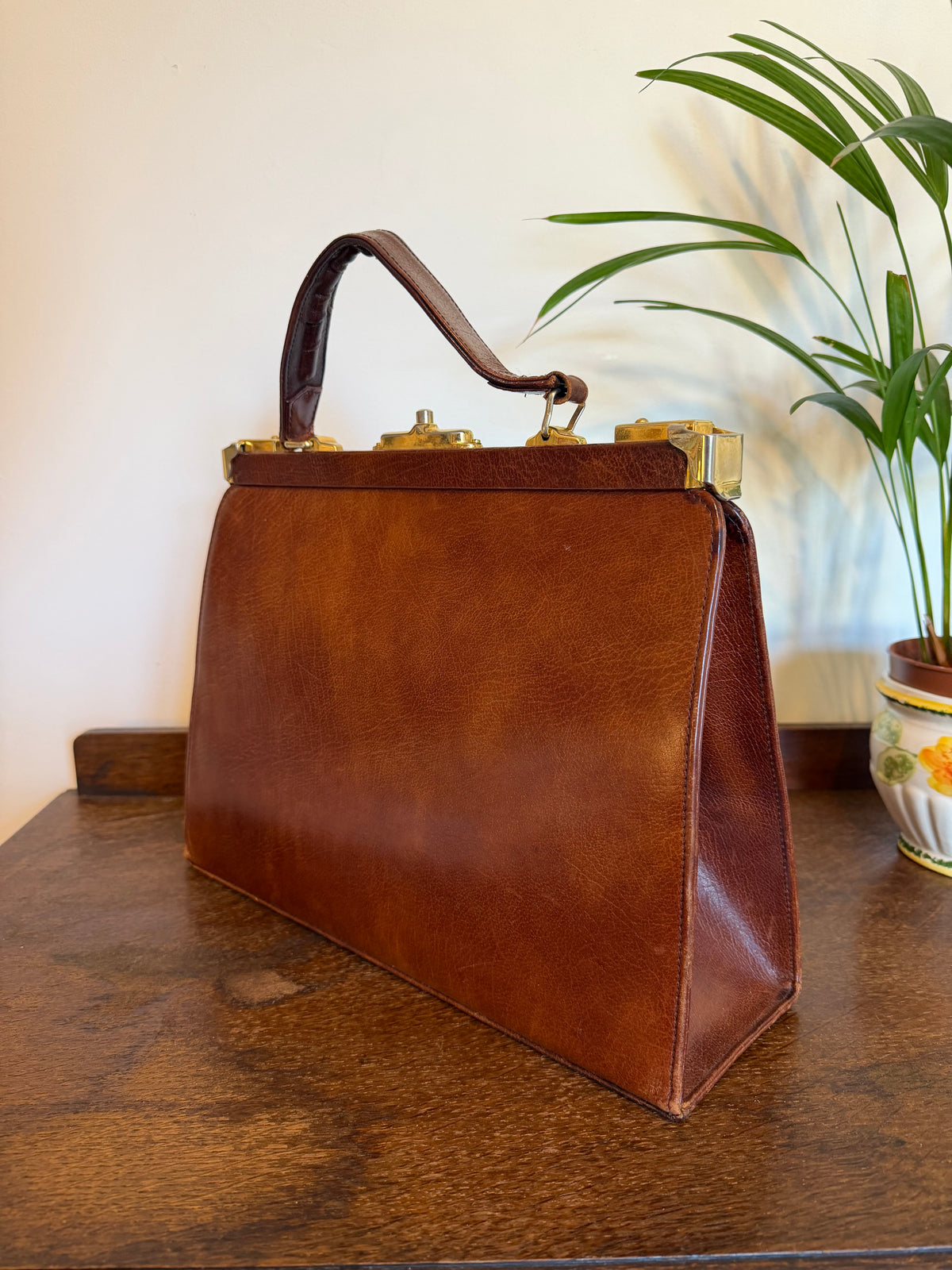 Vintage 1960s Brown Leather Structured Doctor Bag