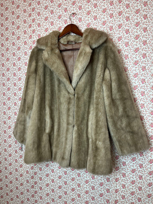 Vintage 1970s Tissavel Faux Fur Dark Blonde Short Coat