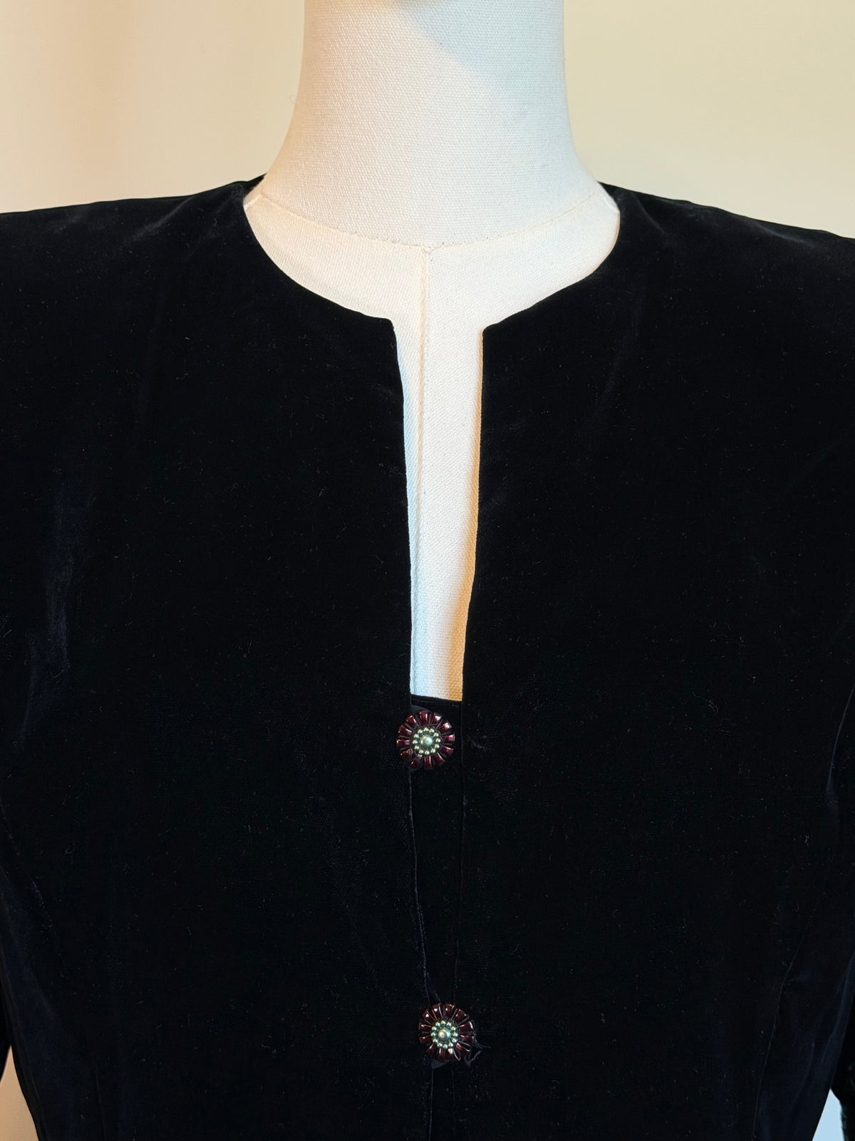 Vintage 1980s Black Velvet Green Floral Jacket - Size Medium
