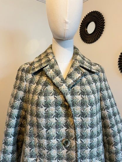 Vintage 1970s Wool Blend Houndstooth Tweed Coat