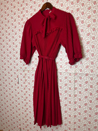 Vintage 1950s Pussy Bow Waist Tie Midi Dress in Red.