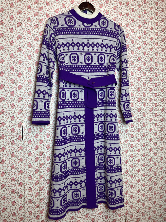 Vintage 1970s Purple & White Knitted Pattern Jumper Dress