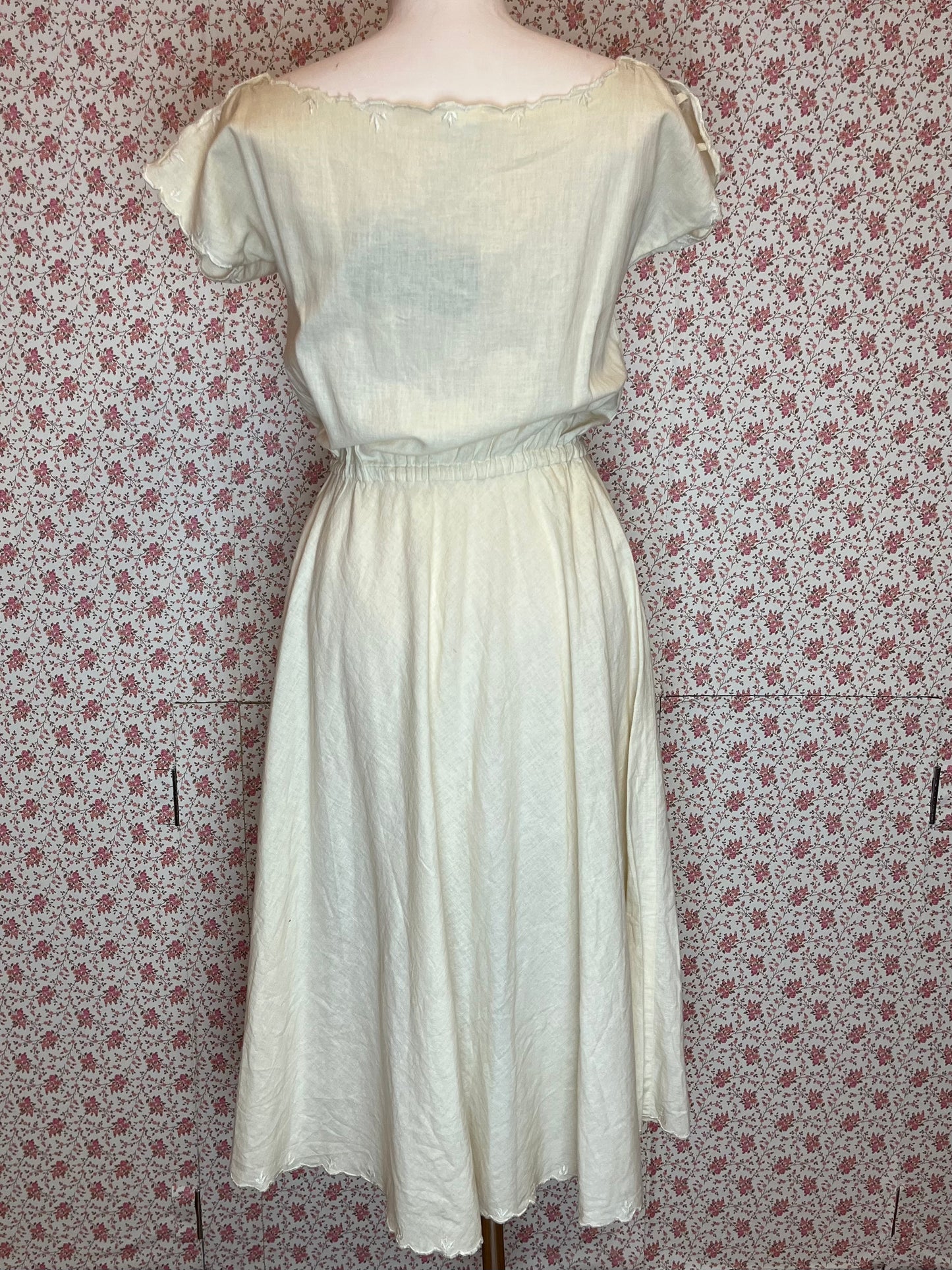 Vintage 1950s Cotton A-Line Scalloped Midi Dress