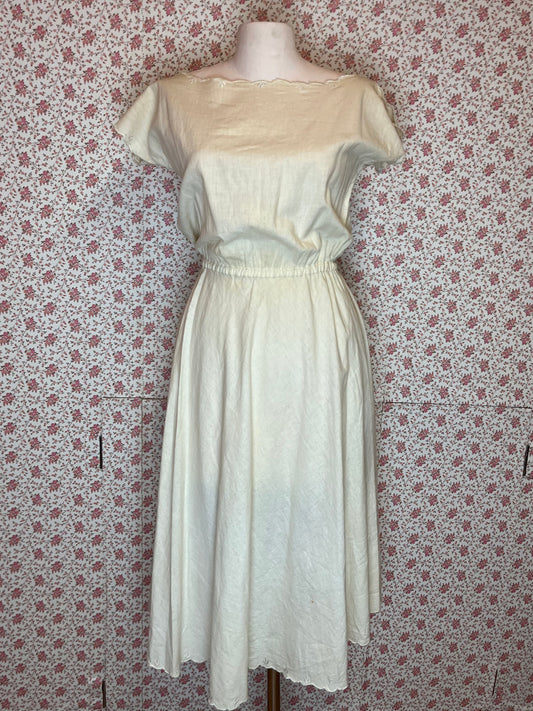 Vintage 1950s Cotton A-Line Scalloped Midi Dress