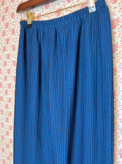 Vintage 1980s Plisse Crinkle Textured Navy Blue Midi Skirt