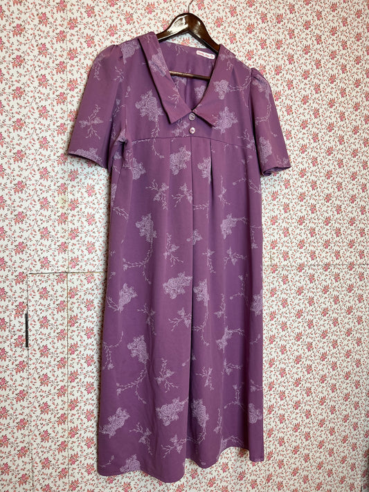 Vintage 1960s Hand Made Purple Floral Print Smock Tea Dress