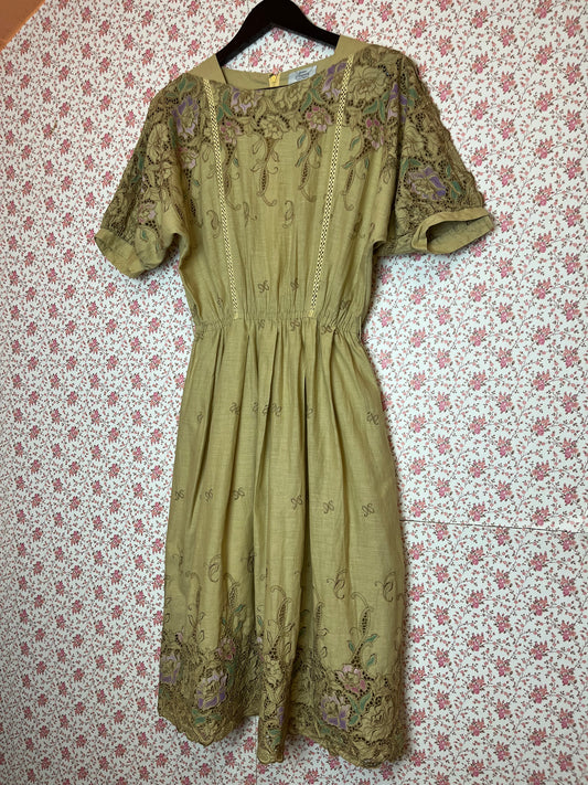 Vintage 1970s Cotton Broderie Anglaise Painted Tea Dress