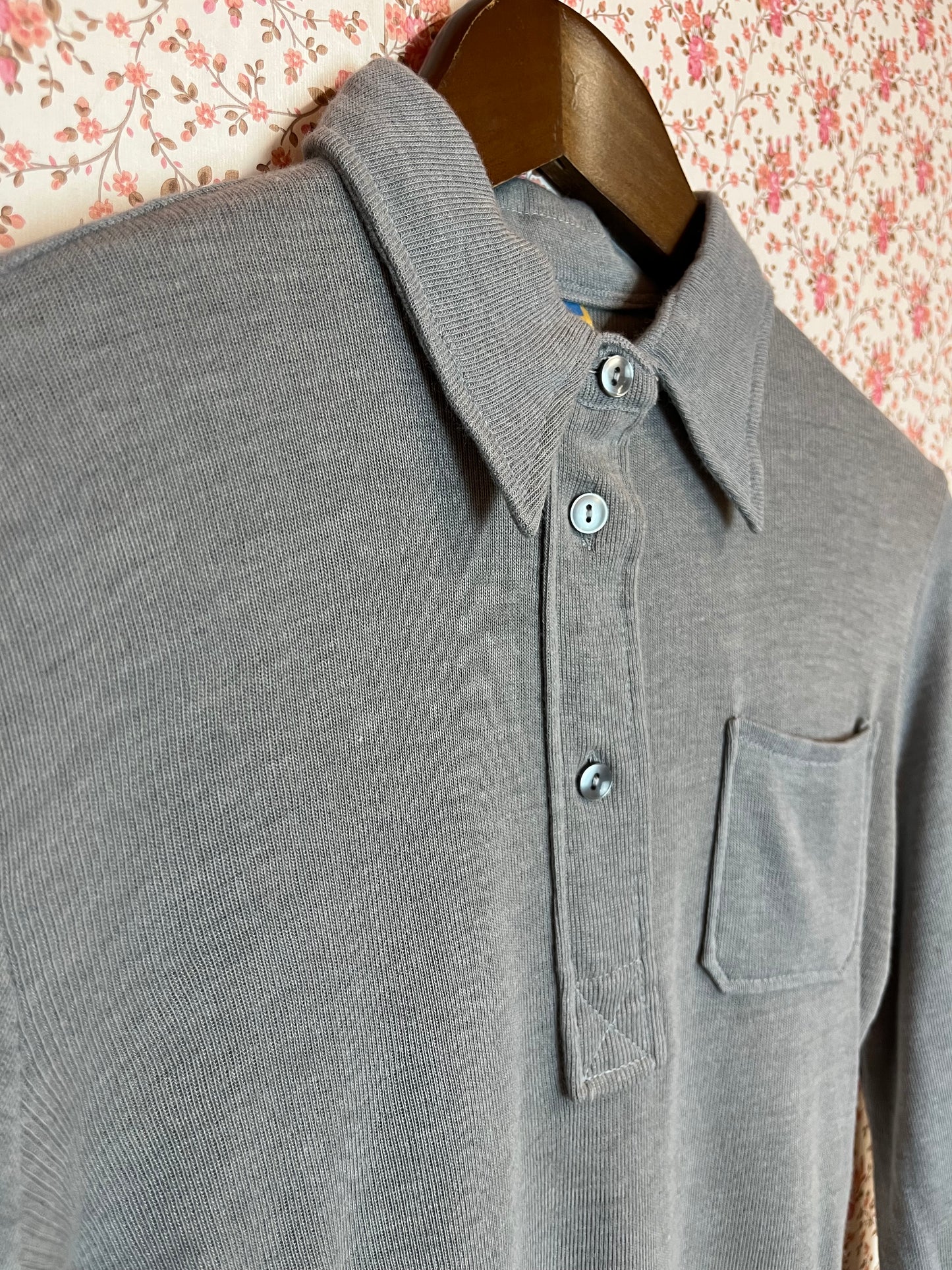Vintage 1960s Acryl Grey Popover Shirt