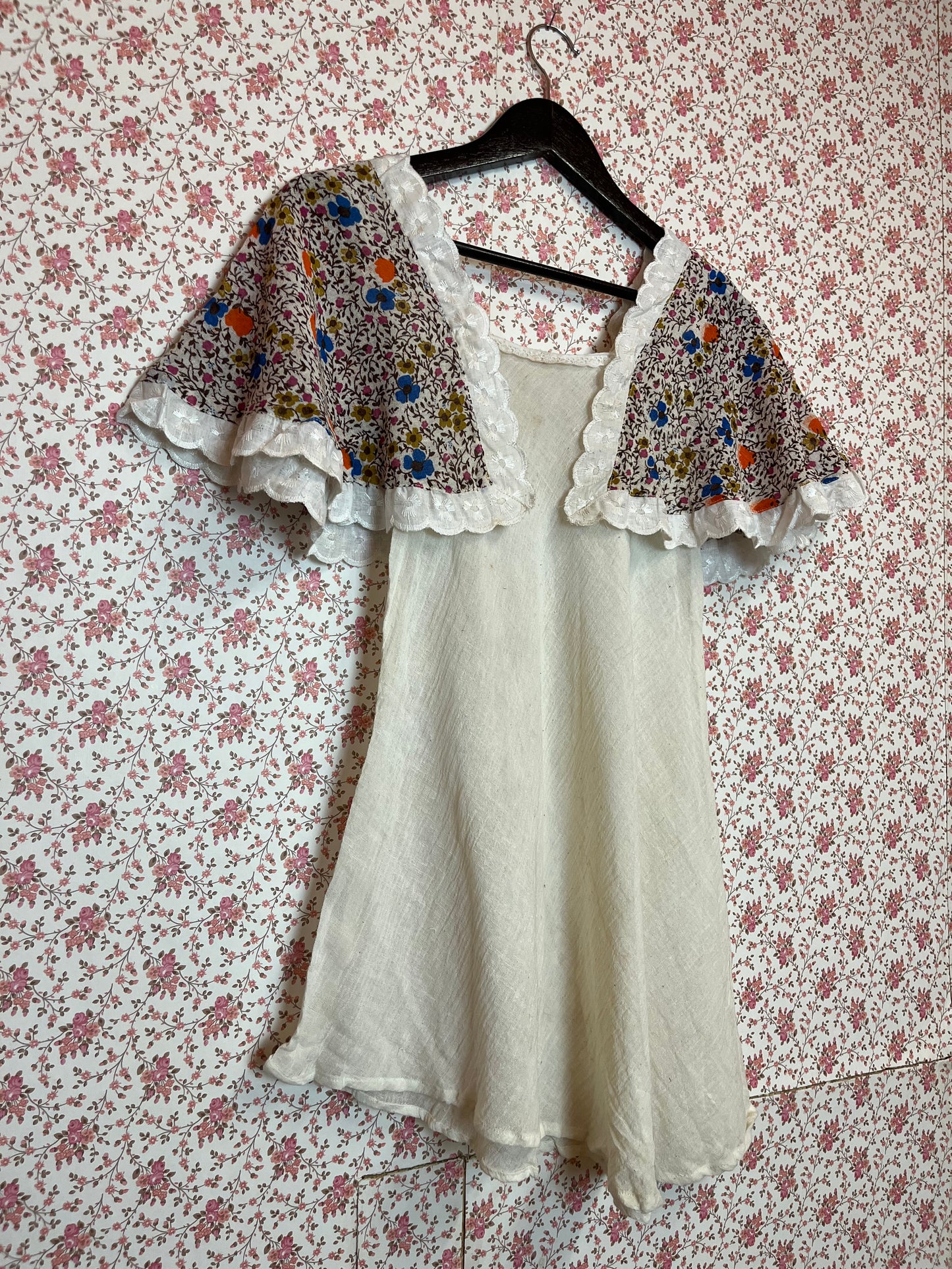 Vintage 1970s Cheesecloth Flutter Blouse