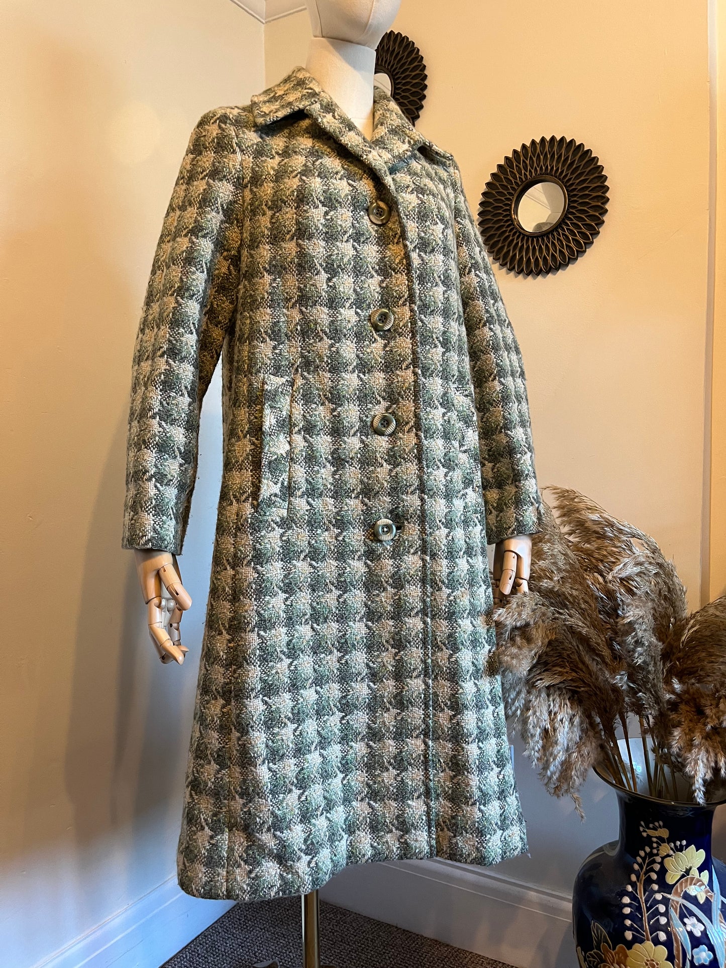 Wool blend checked mid length vintage 1970s coat fully lined in sage green and cream houndstooth check pattern 